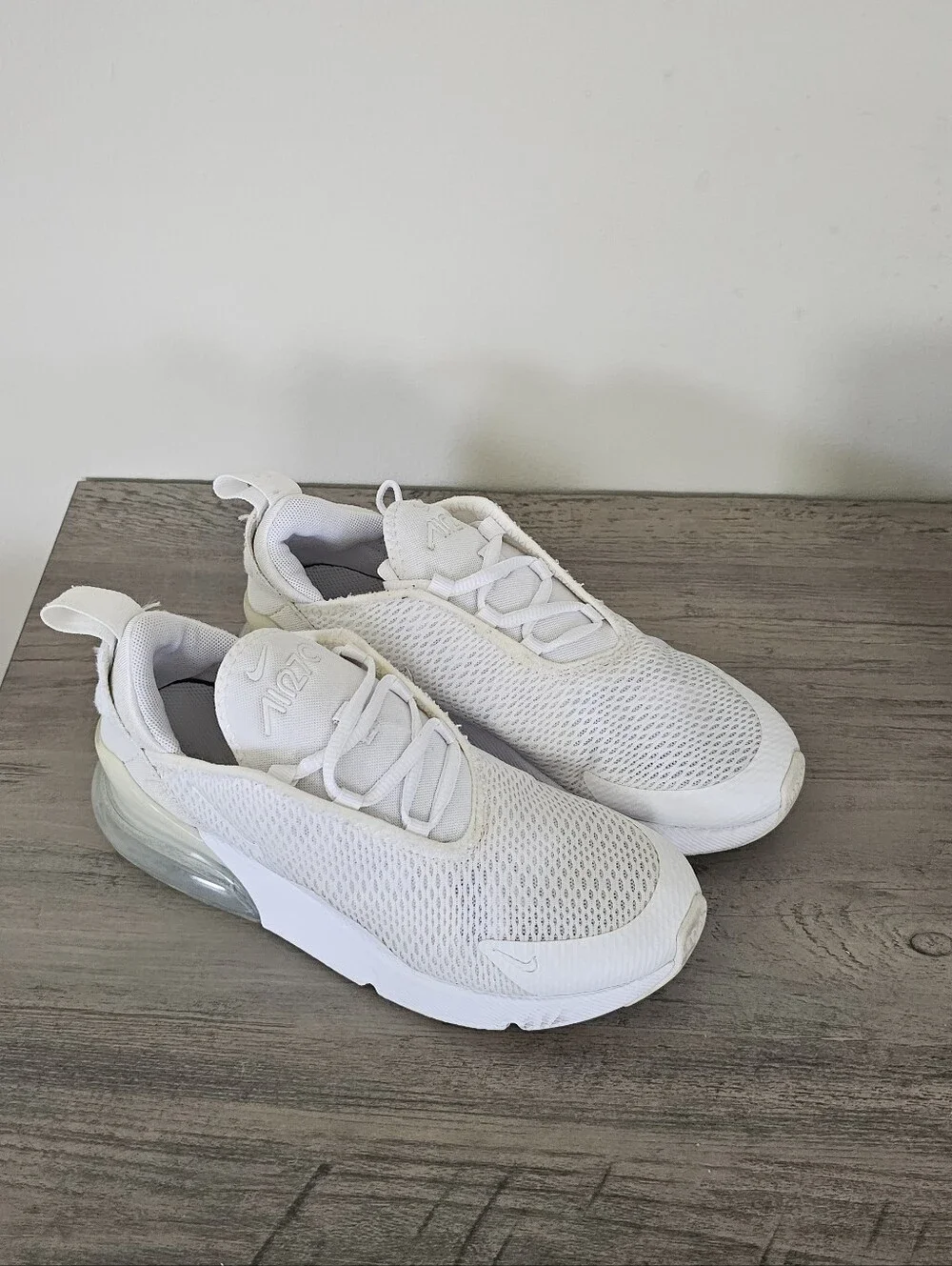 Nike Kids White Mesh Air Max 270 Sneakers Boy Girl Size 3